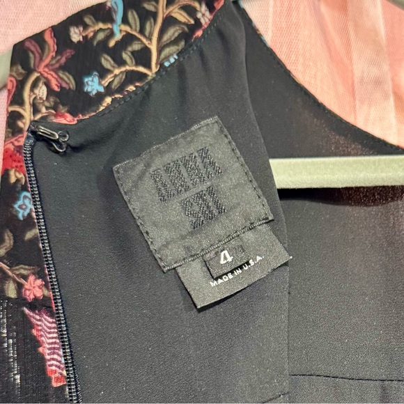 Anna Sui Black Floral Shimmering Sleeveless Zip Back Lined Dress size 4 - Picture 9 of 10